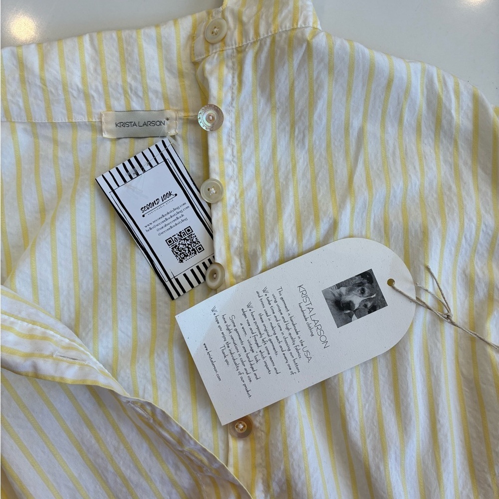 Krista Larson yellow and white pinwheel button down blouse NWT - Picture 10 of 10